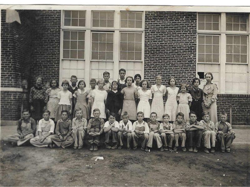 Pie Flat 1933-34 4th Grade Class